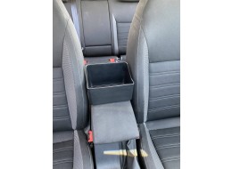 Organizér/držiak nápojov do auta na lakťovú opierku CAR STORAGE 2