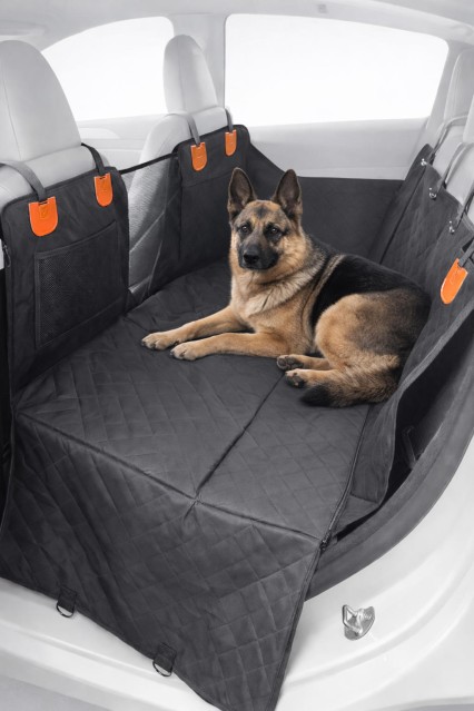 Ochranná deka do auta pod psa CAR KESSIE